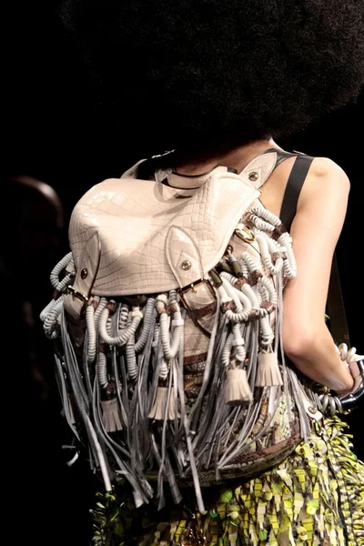 Look 65